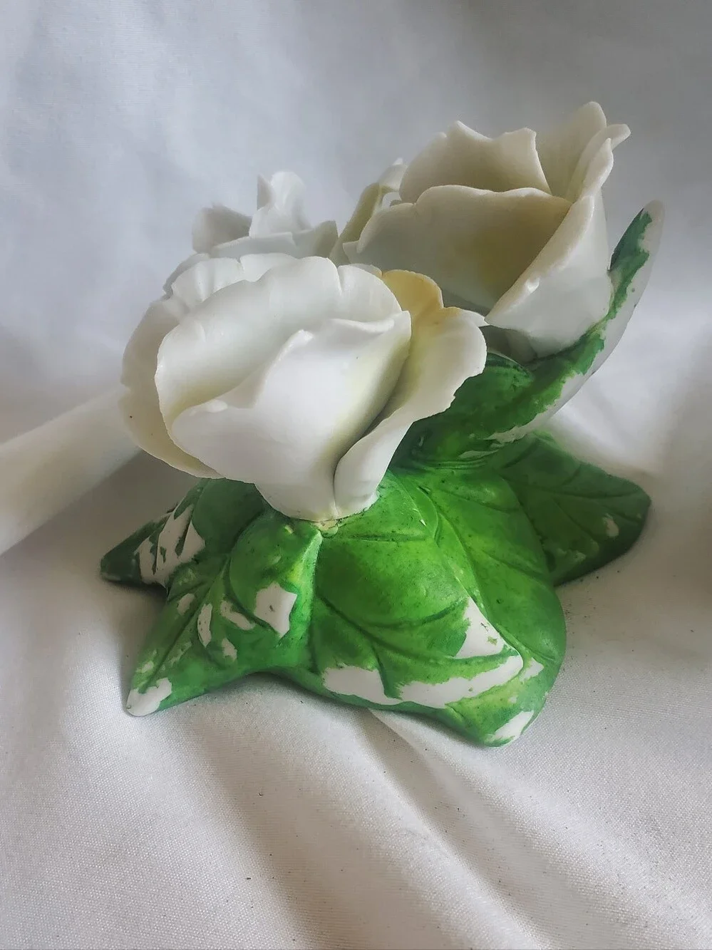 Capodimonte Style Vtg White Porcelain Ceramic Floral Accent Pair Green Leaves